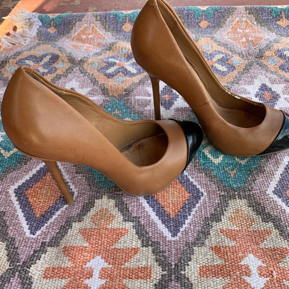H By Halston Charlotte Pumps Sz 6M